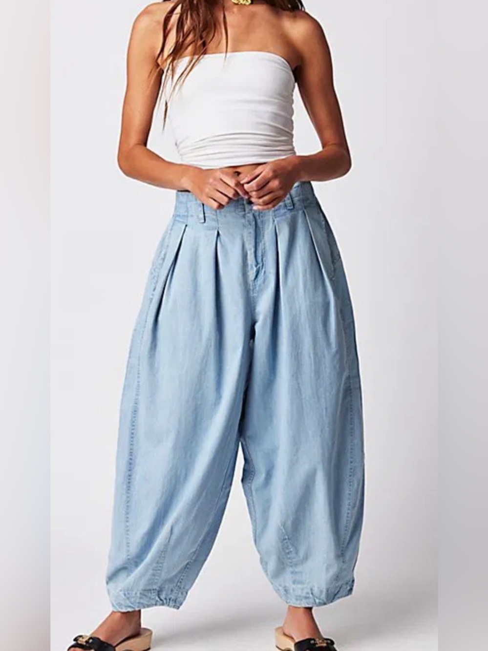 Free People We The Free Ridley Pull-On Barrel Jeans Size XS Light Blue Denim